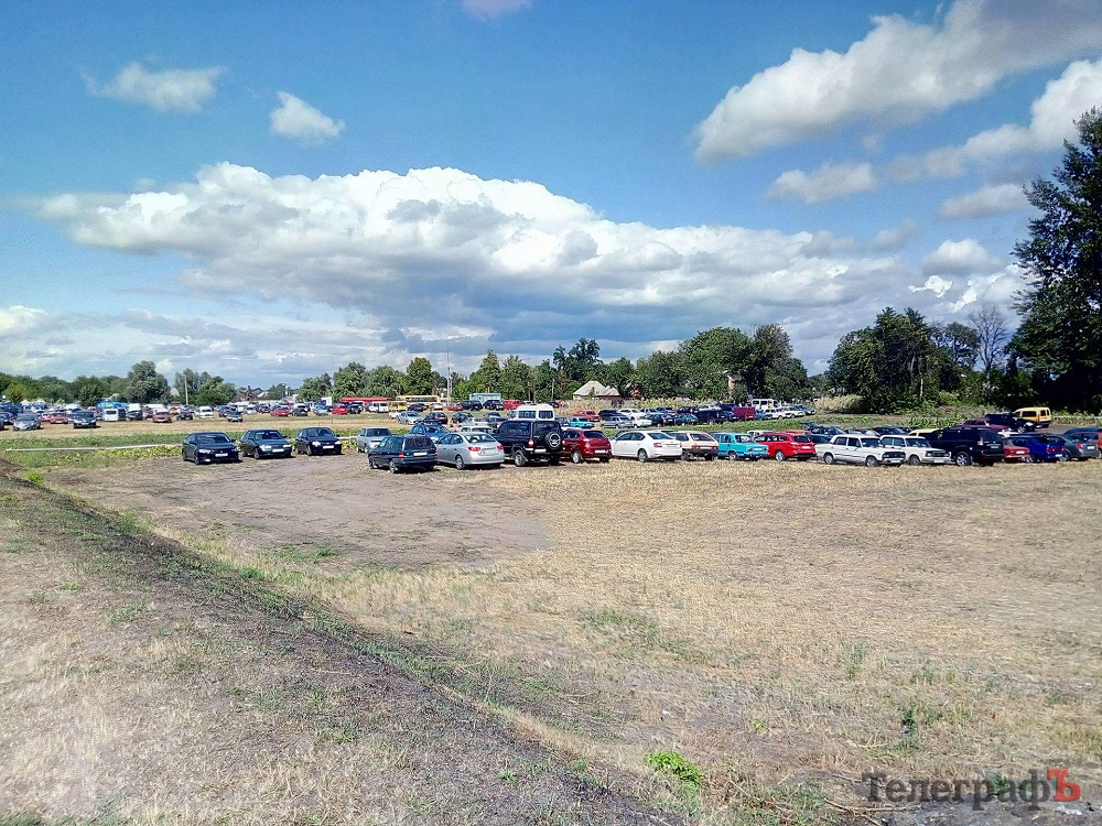 Не хайвей, но сойдет: «Телеграф» протестировал дорогу на Сорочинскую ярмарку Не хайвей, но сойдет: «Телеграф» протестировал дорогу на Сорочинскую ярмарку