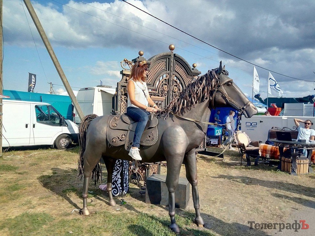 Цены на Сорочинской ярмарке в 2017 году: что купить, от чего отказаться Цены на Сорочинской ярмарке в 2017 году: что купить, от чего отказаться