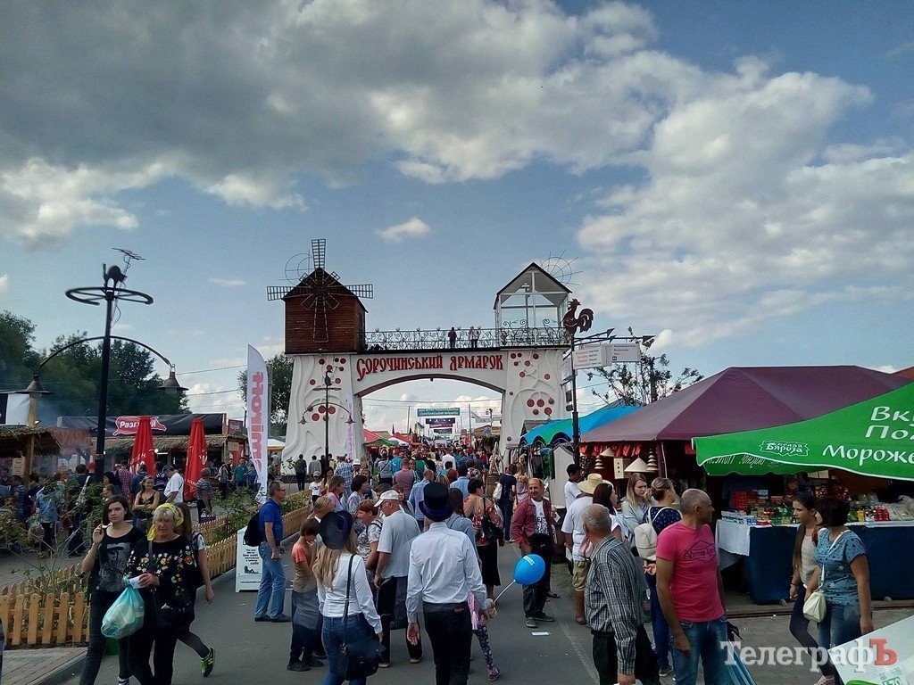 Цены на Сорочинской ярмарке в 2017 году: что купить, от чего отказаться Цены на Сорочинской ярмарке в 2017 году: что купить, от чего отказаться