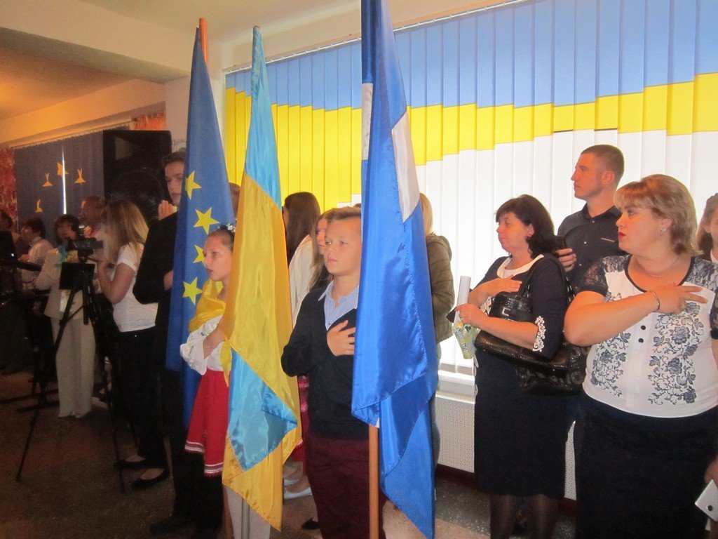 Первое сентября, первый класс, первый осенний дождь Первое сентября, первый класс, первый осенний дождь