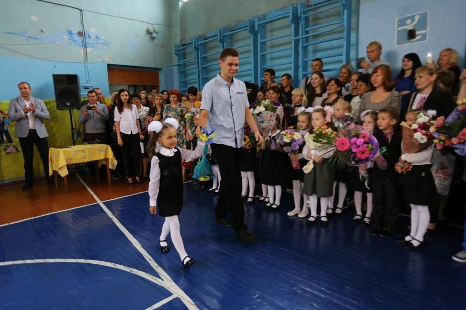 Первое сентября, первый класс, первый осенний дождь Первое сентября, первый класс, первый осенний дождь