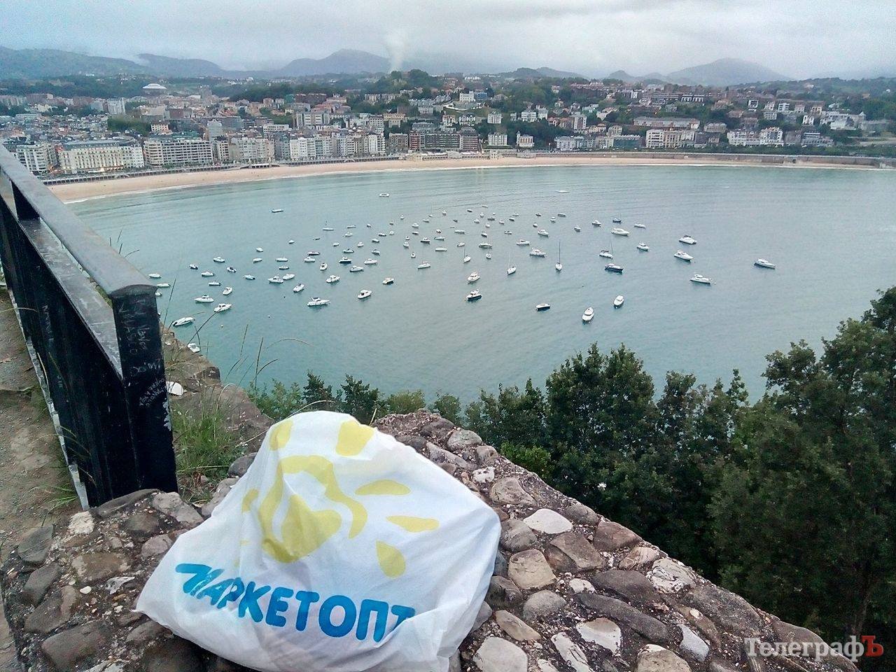 Кременчугский пакет съездил в Европу по безвизу. А как ты провел свое лето? Кременчугский пакет съездил в Европу по безвизу. А как ты провел свое лето?