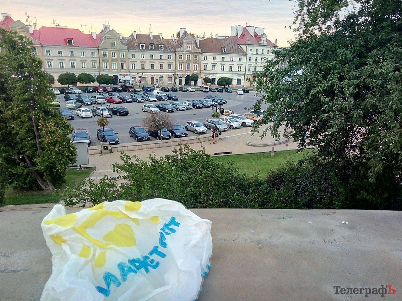 Кременчугский пакет съездил в Европу по безвизу. А как ты провел свое лето? Кременчугский пакет съездил в Европу по безвизу. А как ты провел свое лето?