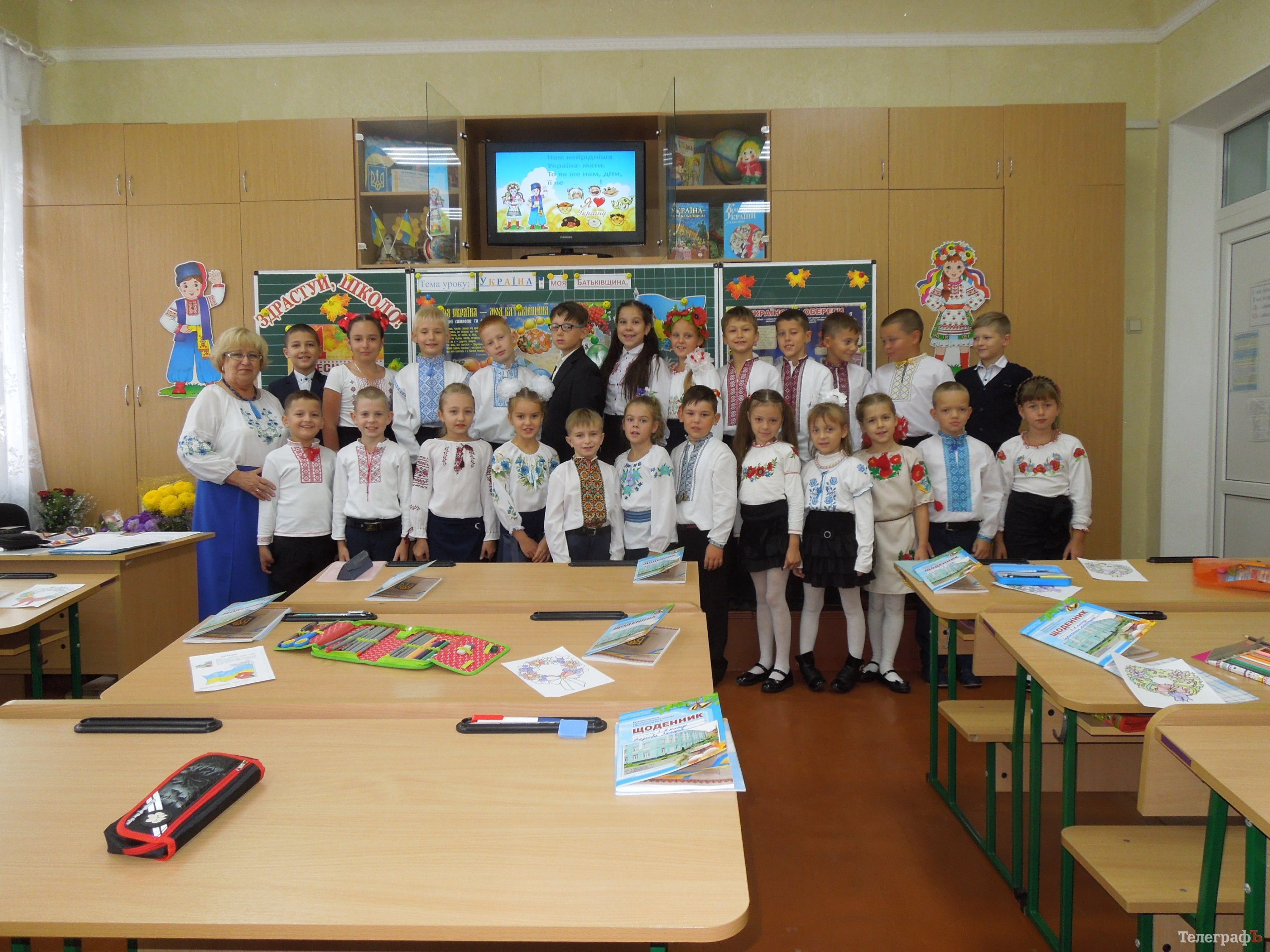 Первое сентября, первый класс, первый осенний дождь Первое сентября, первый класс, первый осенний дождь