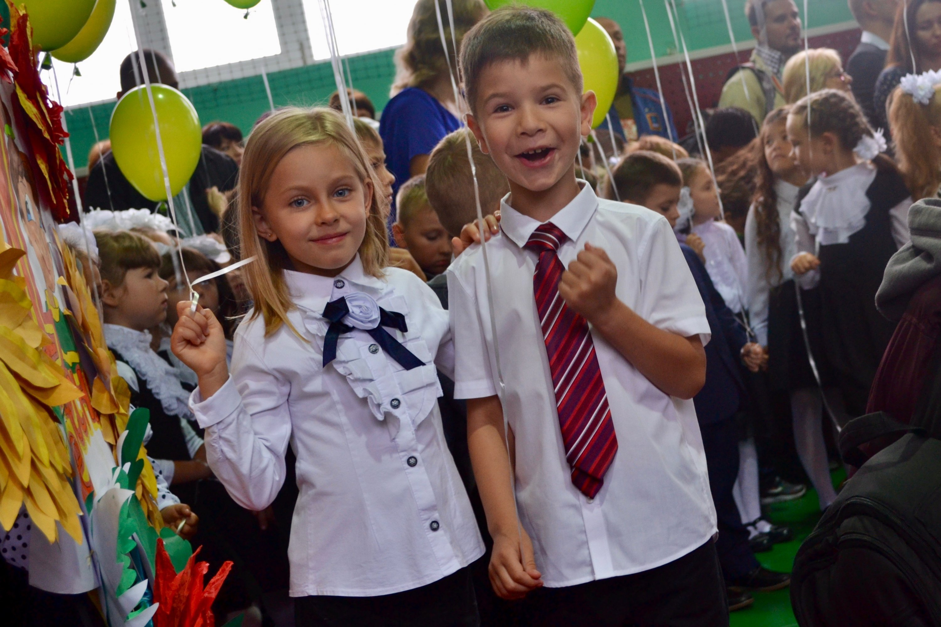 Первое сентября, первый класс, первый осенний дождь Первое сентября, первый класс, первый осенний дождь