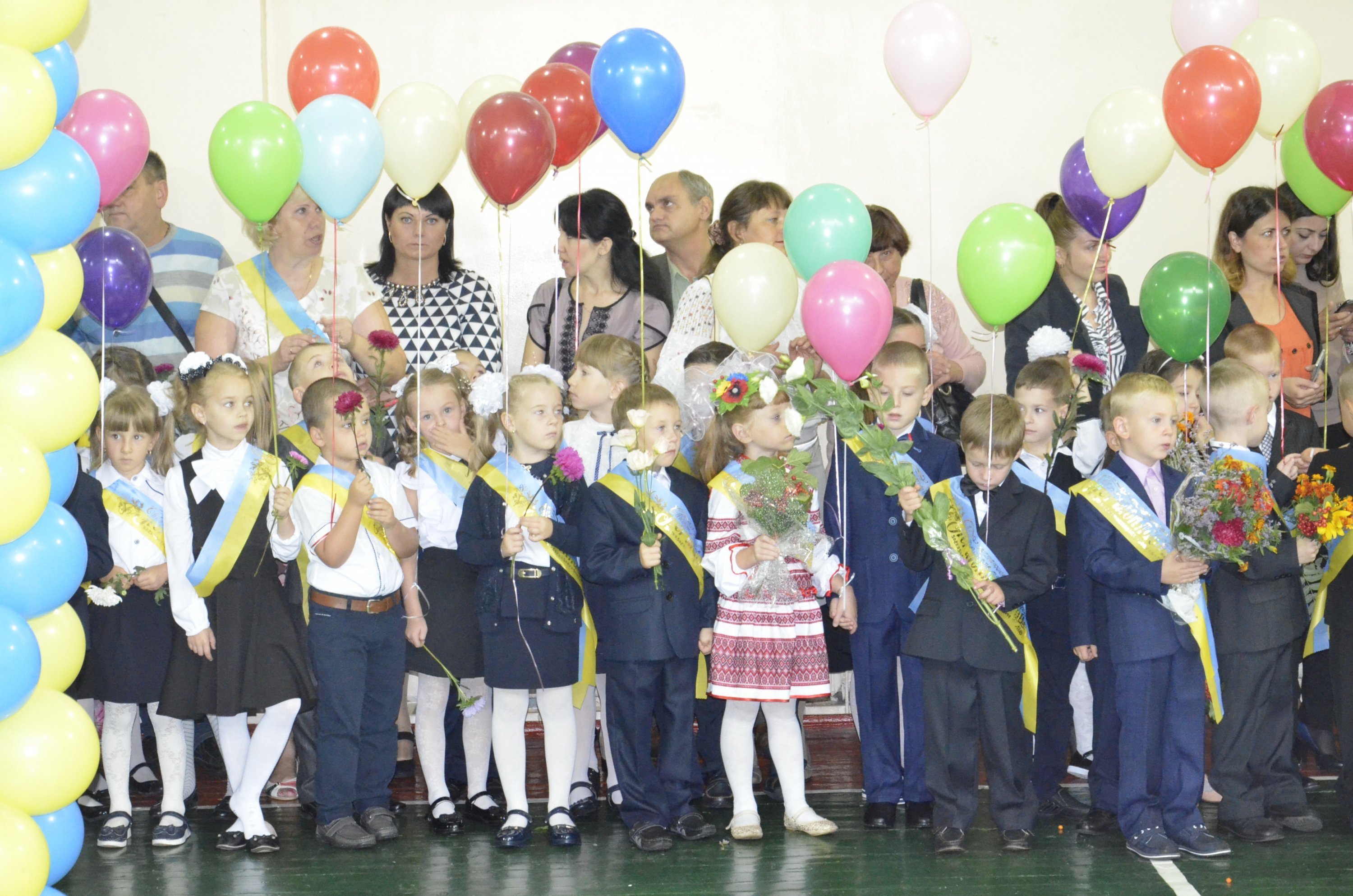 Первое сентября, первый класс, первый осенний дождь Первое сентября, первый класс, первый осенний дождь
