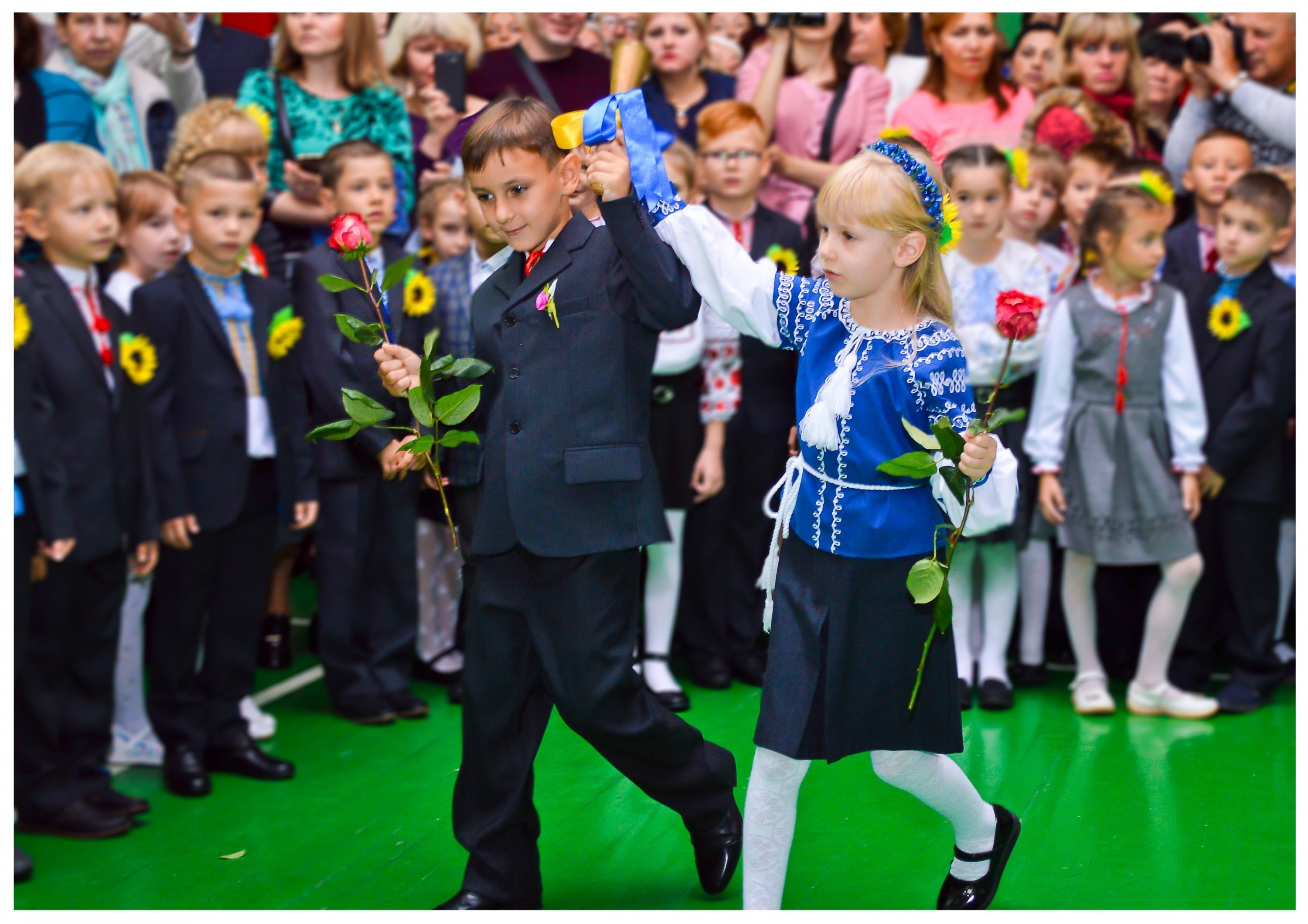 Первое сентября, первый класс, первый осенний дождь Первое сентября, первый класс, первый осенний дождь