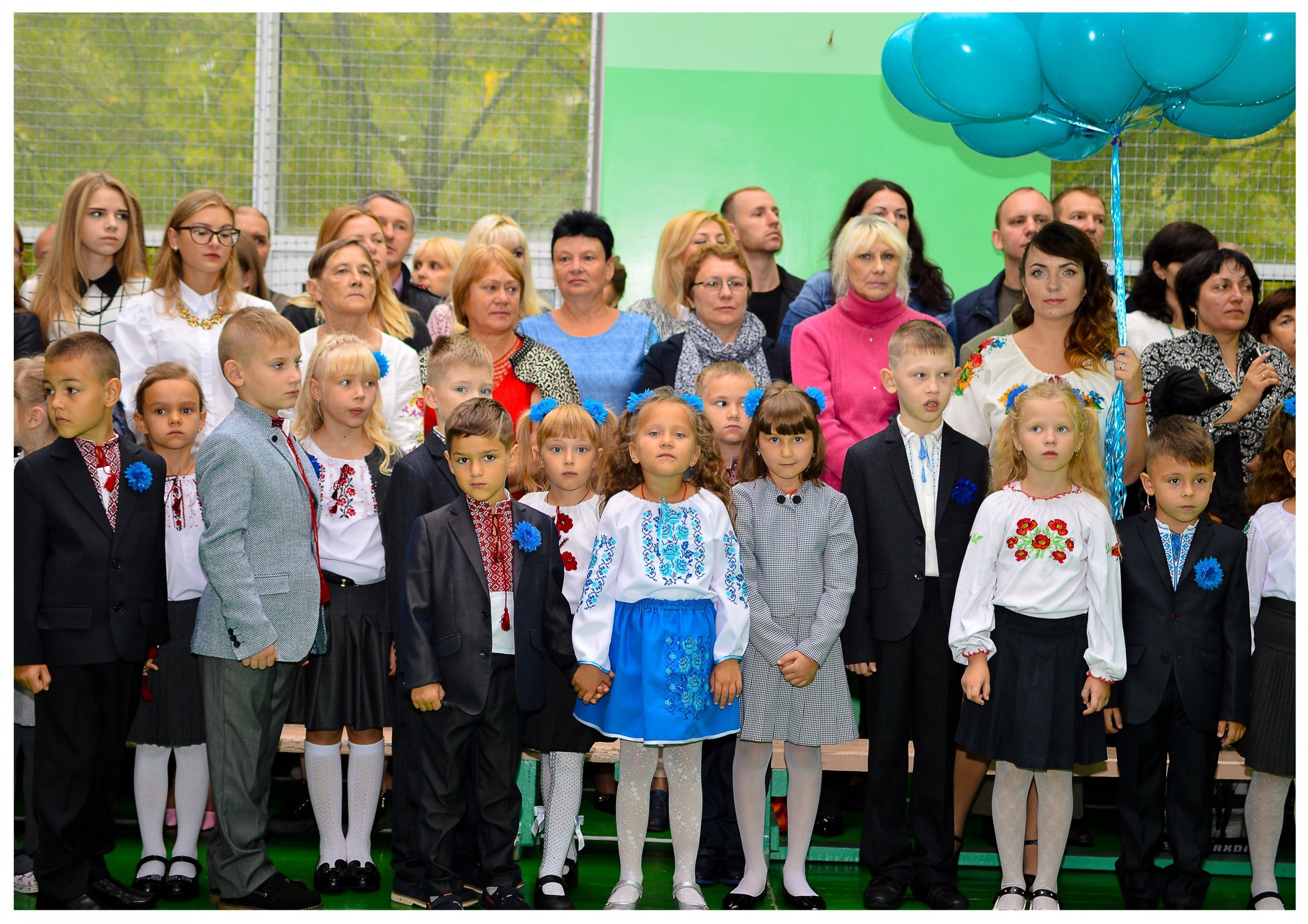 Первое сентября, первый класс, первый осенний дождь Первое сентября, первый класс, первый осенний дождь