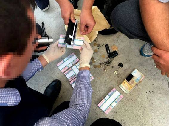 На Полтавщине депутат сельсовета вымогал 150 тысяч у предпринимателя за выделение земли На Полтавщине депутат сельсовета вымогал 150 тысяч у предпринимателя за выделение земли