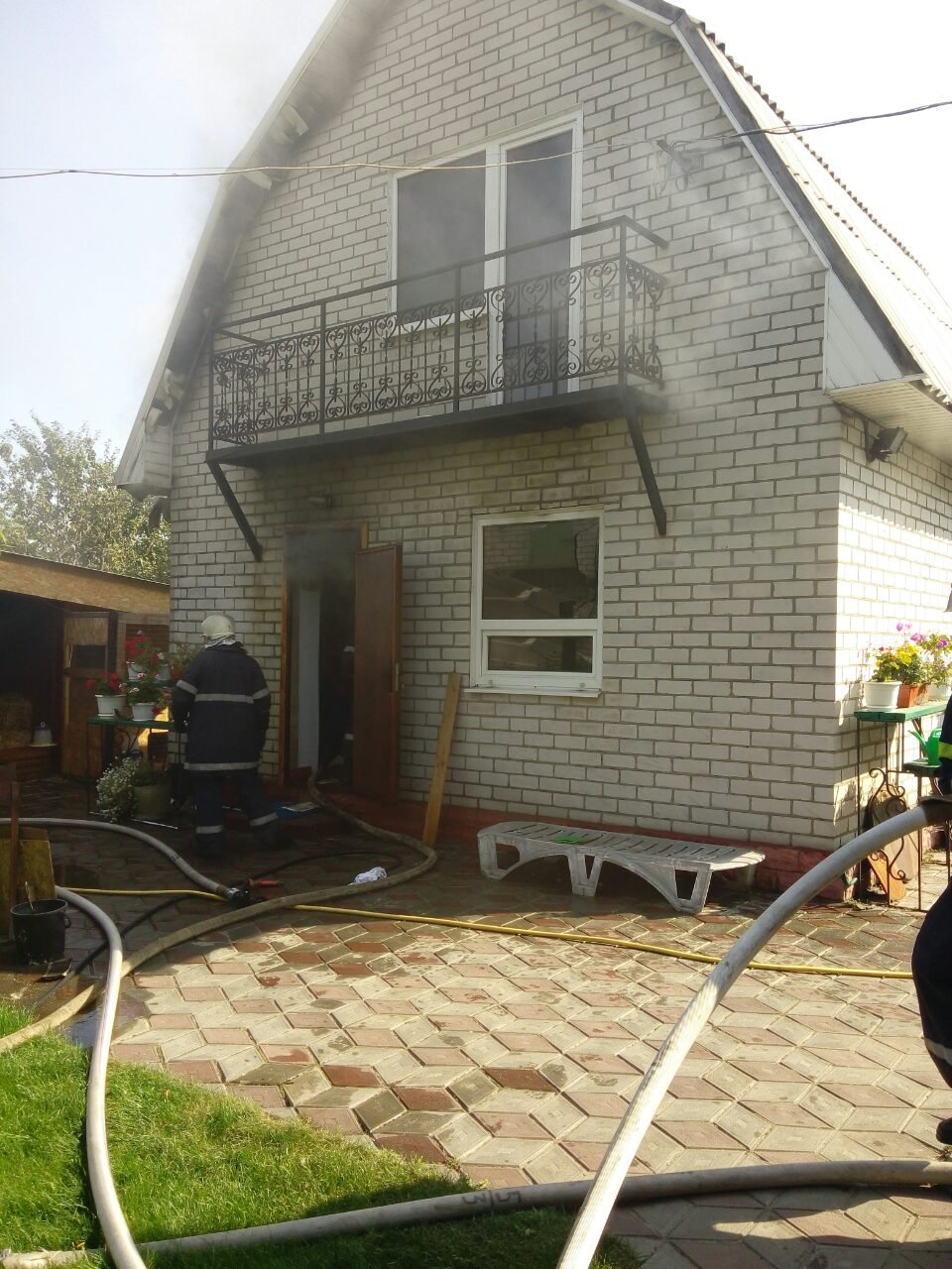 В Кременчуге на Раковке горела баня В Кременчуге на Раковке горела баня