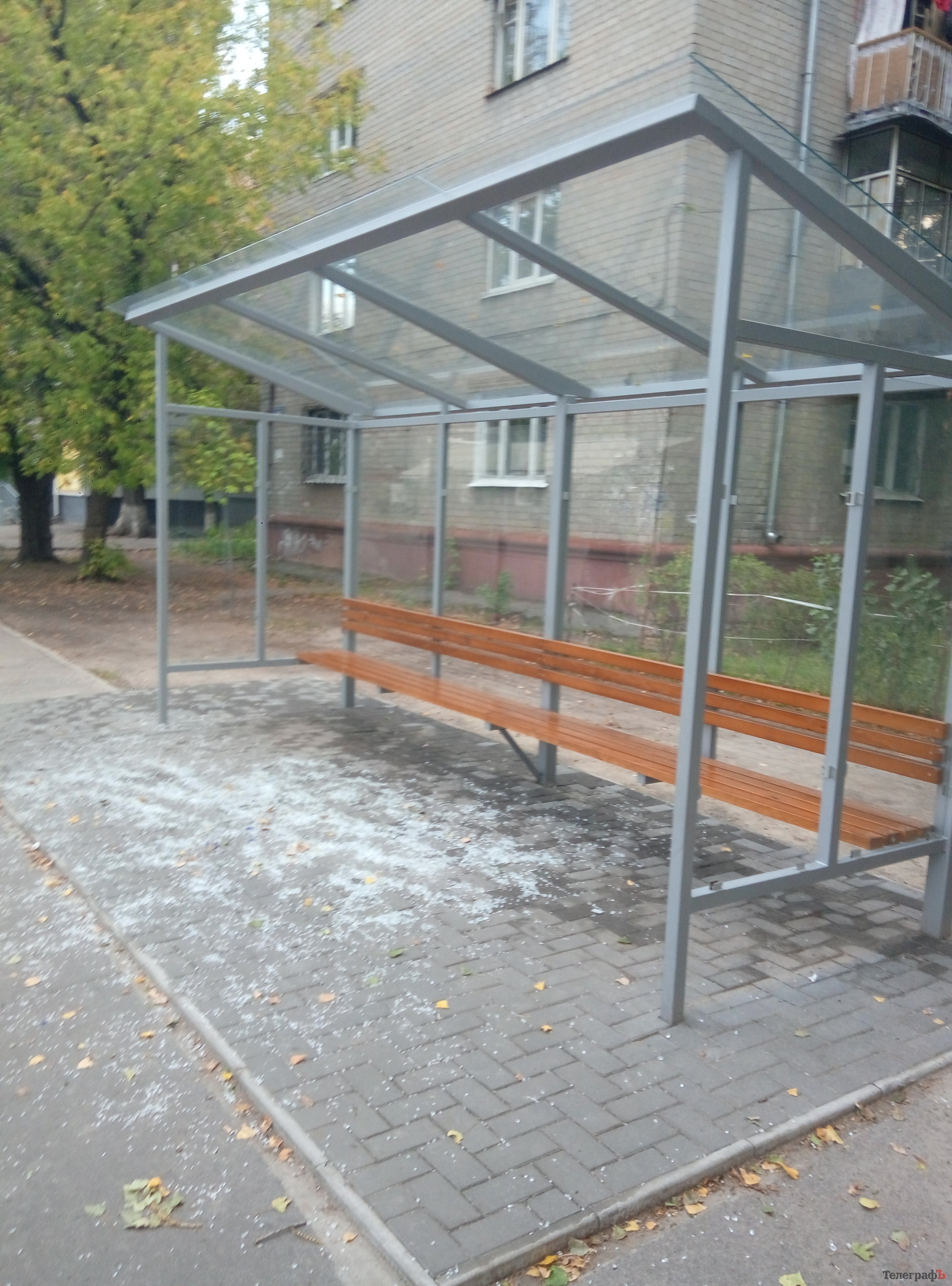 Фотофакт: на Раковке разбили новую остановку Фотофакт: на Раковке разбили новую остановку