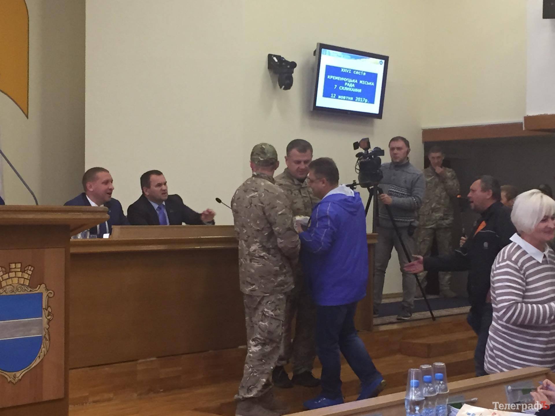 Сессия Кременчугского горсовета 12 октября: новые тарифы на тепло, Алитус, платные услуги в больницах Сессия Кременчугского горсовета 12 октября: новые тарифы на тепло, Алитус, платные услуги в больницах