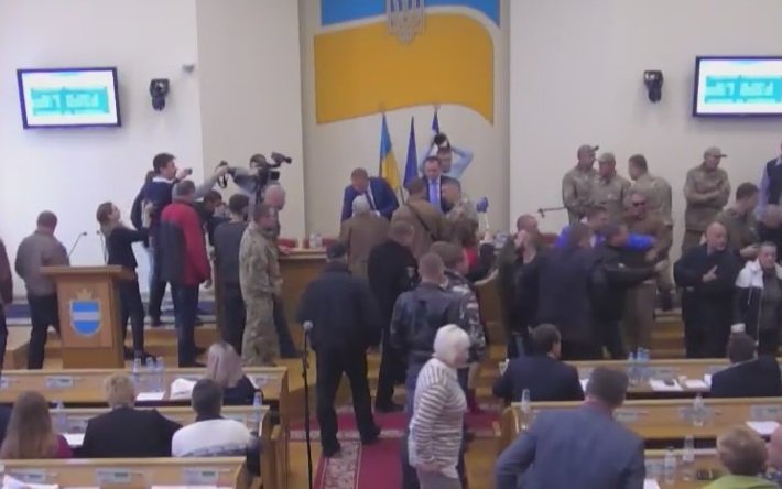 Сессия Кременчугского горсовета 12 октября: новые тарифы на тепло, Алитус, платные услуги в больницах Сессия Кременчугского горсовета 12 октября: новые тарифы на тепло, Алитус, платные услуги в больницах