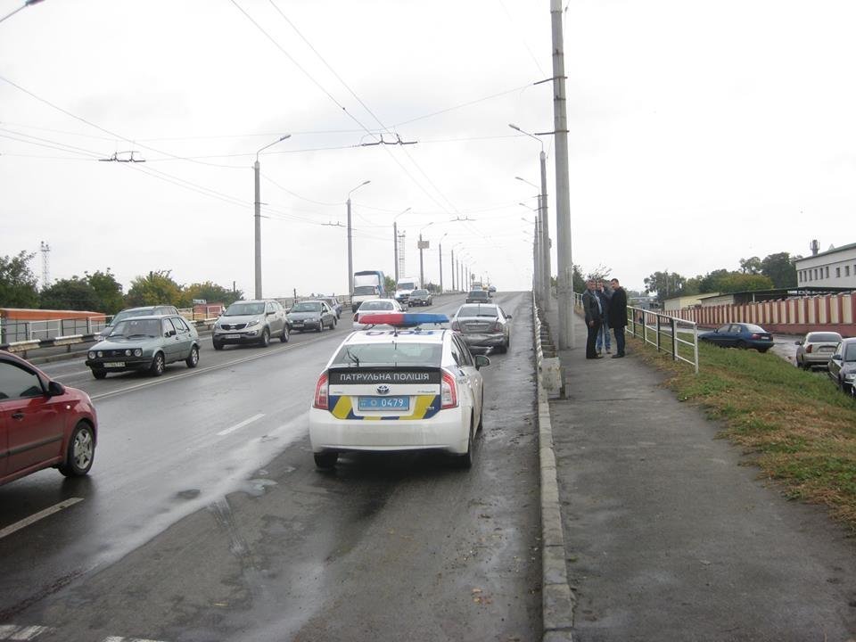 В Полтаве в ДТП пострадала 2-летняя девочка, которую отец вез на переднем сидении без автокресла В Полтаве в ДТП пострадала 2-летняя девочка, которую отец вез на переднем сидении без автокресла