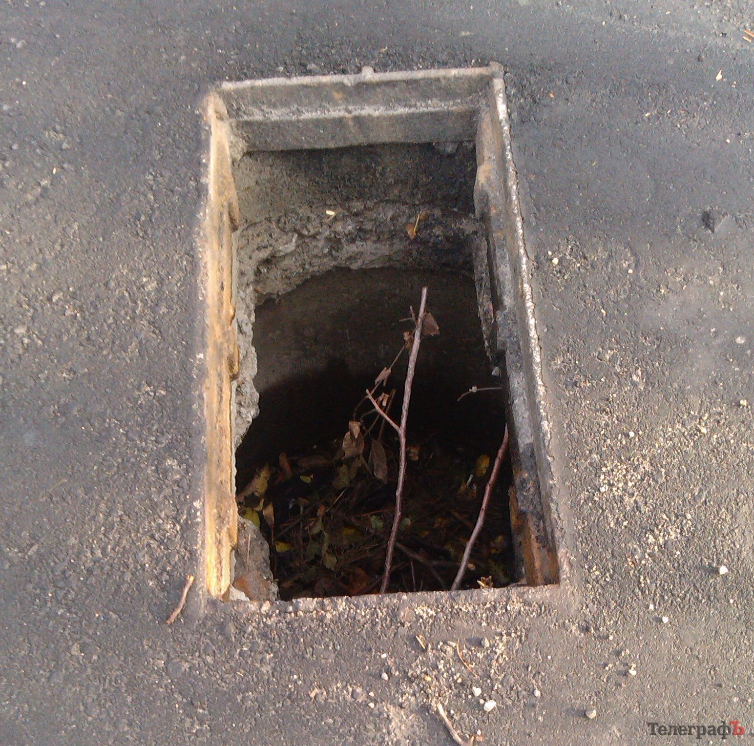 В Крюкове ямы вышли на охоту за машинами В Крюкове ямы вышли на охоту за машинами