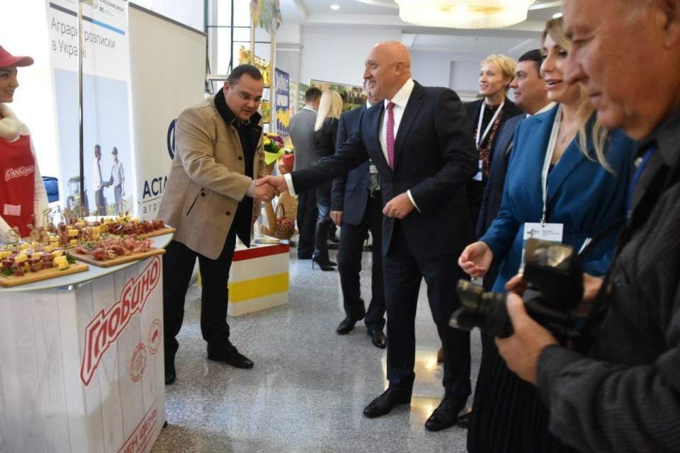 У Полтаві відбувся Міжнародний економічний форум «Полтавщина: створюємо разом нові можливості» У Полтаві відбувся Міжнародний економічний форум «Полтавщина: створюємо разом нові можливості»