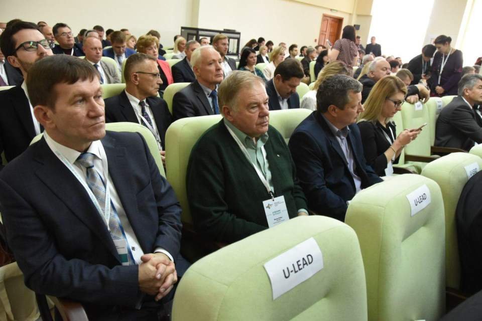 У Полтаві відбувся Міжнародний економічний форум «Полтавщина: створюємо разом нові можливості» У Полтаві відбувся Міжнародний економічний форум «Полтавщина: створюємо разом нові можливості»