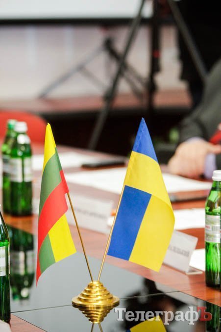 Кременчуг и Алитус подписали соглашение о побратимстве Кременчуг и Алитус подписали соглашение о побратимстве