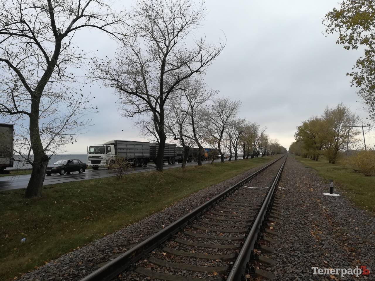 «Город не знал, что ученья идут»: На дамбе Кременчугского водохранилища собралась пробка из фур «Город не знал, что ученья идут»: На дамбе Кременчугского водохранилища собралась пробка из фур