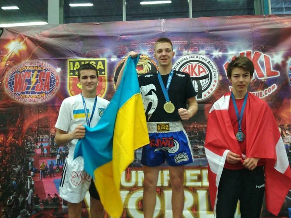 Ще двоє кременчужан стали чемпіонами світу з кікбоксингу Ще двоє кременчужан стали чемпіонами світу з кікбоксингу