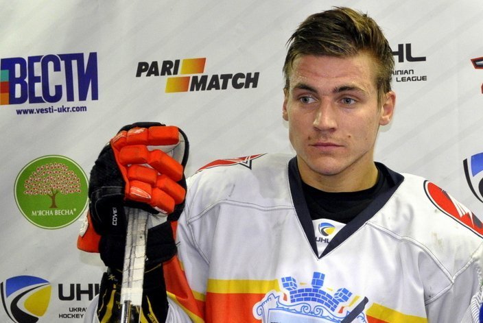 Капітан ХК «Кременчук» Севастян Карпенко зробив найшвидший хет-трик в історії Української хокейної ліги Капітан ХК «Кременчук» Севастян Карпенко зробив найшвидший хет-трик в історії Української хокейної ліги