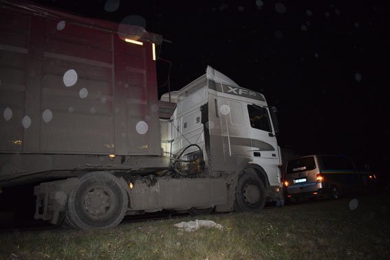 На Полтавщине фура «снесла» Toyota и скрылась с места ДТП: водитель легковушки погиб На Полтавщине фура «снесла» Toyota и скрылась с места ДТП: водитель легковушки погиб