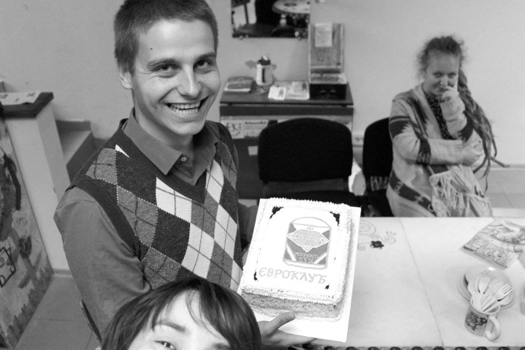 А ви зробили б знижку меру, який стоїть у черзі за шаурмою? А ви зробили б знижку меру, який стоїть у черзі за шаурмою?