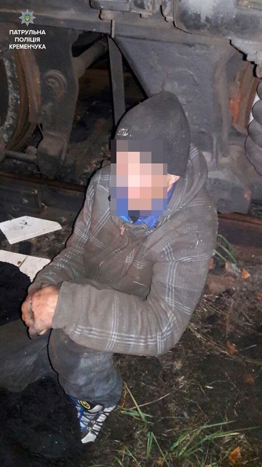 Кременчужанин вырезал кабель в локомотиве Кременчужанин вырезал кабель в локомотиве