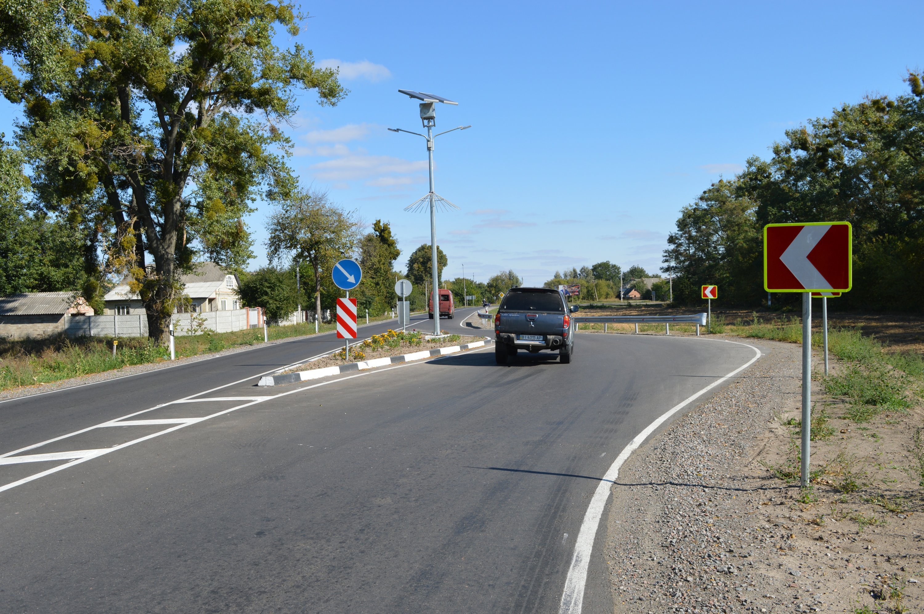 Теперь «шумахеров» на дорогах Полтавщины тормозят по-европейски Теперь «шумахеров» на дорогах Полтавщины тормозят по-европейски