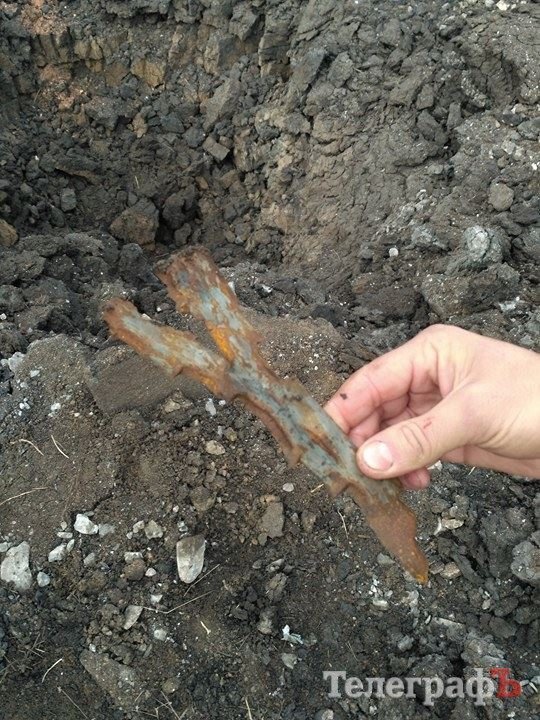 Гаряча промзона: як місцеві мешканці живуть пліч-о-пліч з військовими Гаряча промзона: як місцеві мешканці живуть пліч-о-пліч з військовими