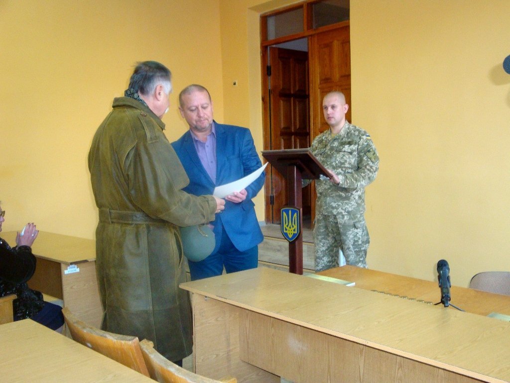 25 кременчужан посмертно нагородили відзнакою «За участь в антитерористичній операції» 25 кременчужан посмертно нагородили відзнакою «За участь в антитерористичній операції»