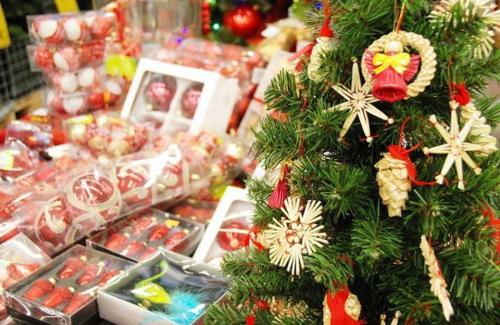 Топ-20 рождественских фестивалей: куда отправиться за новогодним настроением Топ-20 рождественских фестивалей: куда отправиться за новогодним настроением