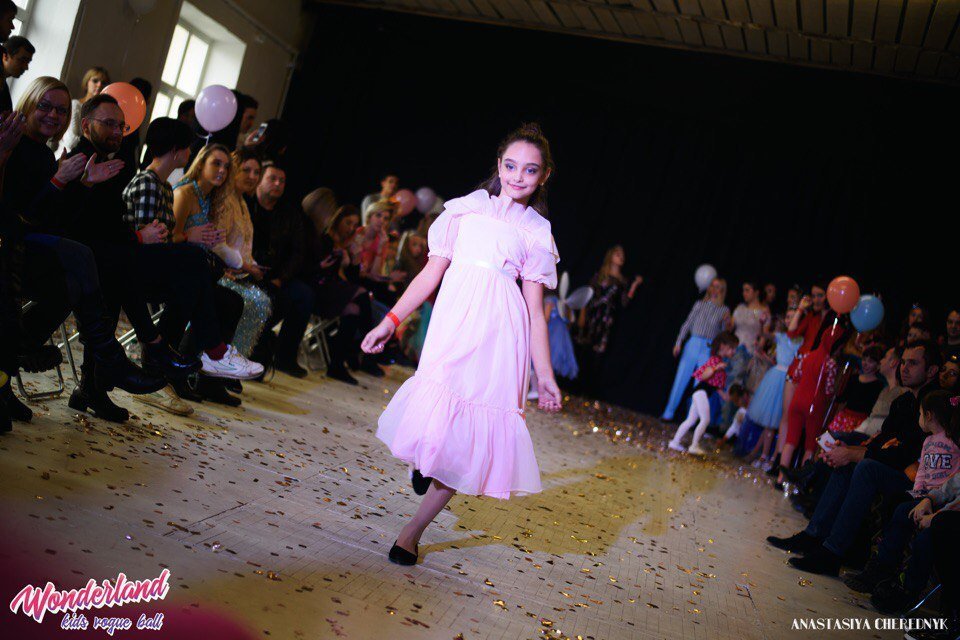 Кременчужанки запалювали на вог-балу «Wonderland Kids Vogue Ball» Кременчужанки запалювали на вог-балу «Wonderland Kids Vogue Ball»