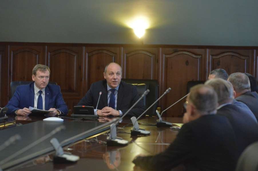 Голова Верховної Ради Андрій Парубій наголошує, що жодних змін до сьомої статті Закону про освіту вноситись не будуть Голова Верховної Ради Андрій Парубій наголошує, що жодних змін до сьомої статті Закону про освіту вноситись не будуть