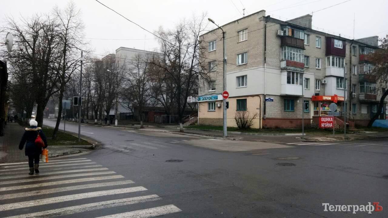 На «мистическом» перекрестке в Кременчуге уже появились светофоры для пешеходов На «мистическом» перекрестке в Кременчуге уже появились светофоры для пешеходов