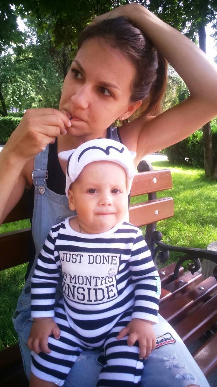 В Кременчуге пропала девушка с годовалым ребенком В Кременчуге пропала девушка с годовалым ребенком