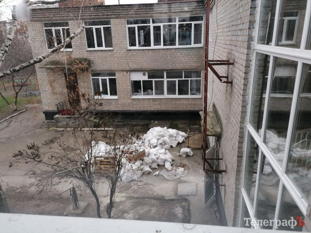 Так виглядає задній двір дитсадка