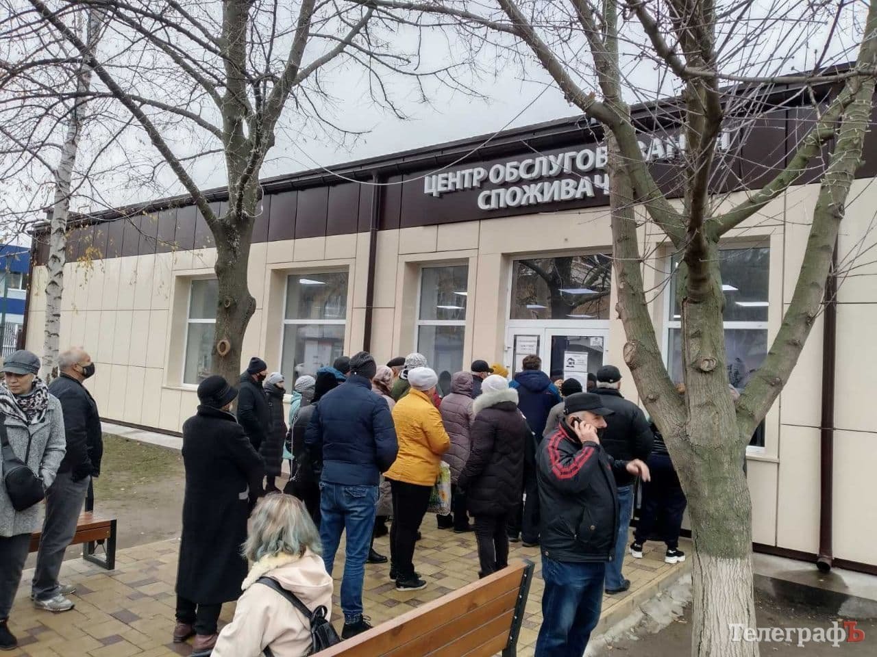 Причина черги - плутанина в рахунках