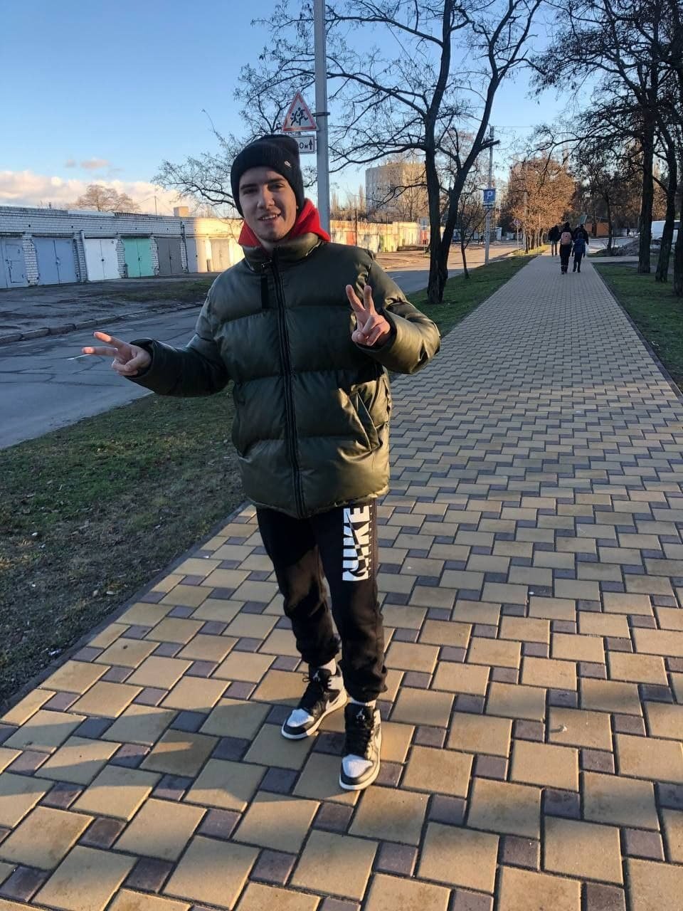 Перший день на вулиці без милиць