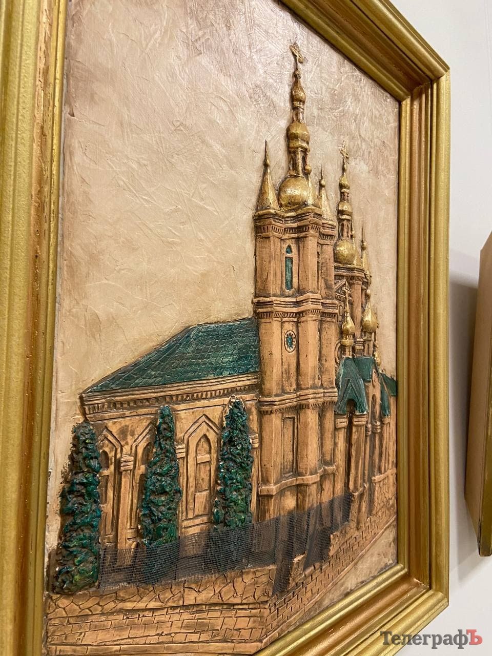 Картина в техніці барельєф