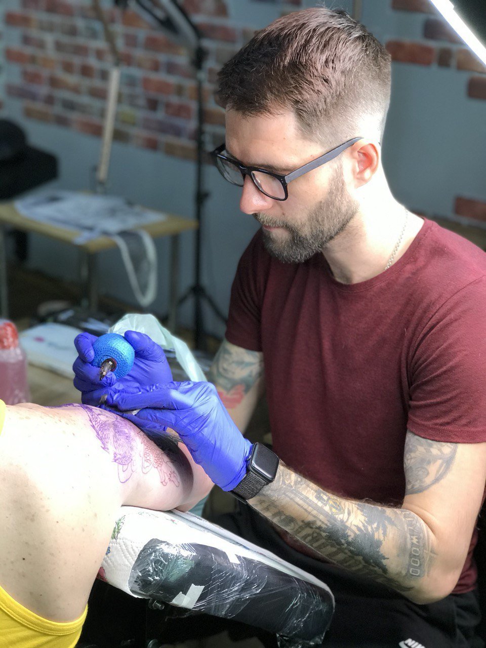 Роман Гіндель за роботою