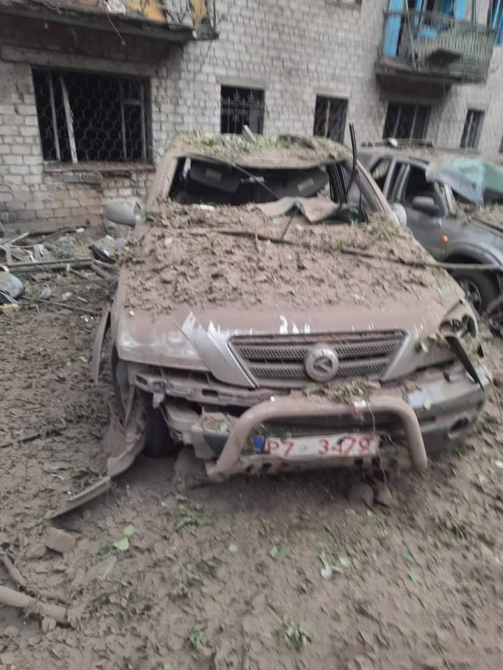 Авто, яке купили для бійців у травні, розбита під час артобстрілу - її треба забрати звідти і відновити