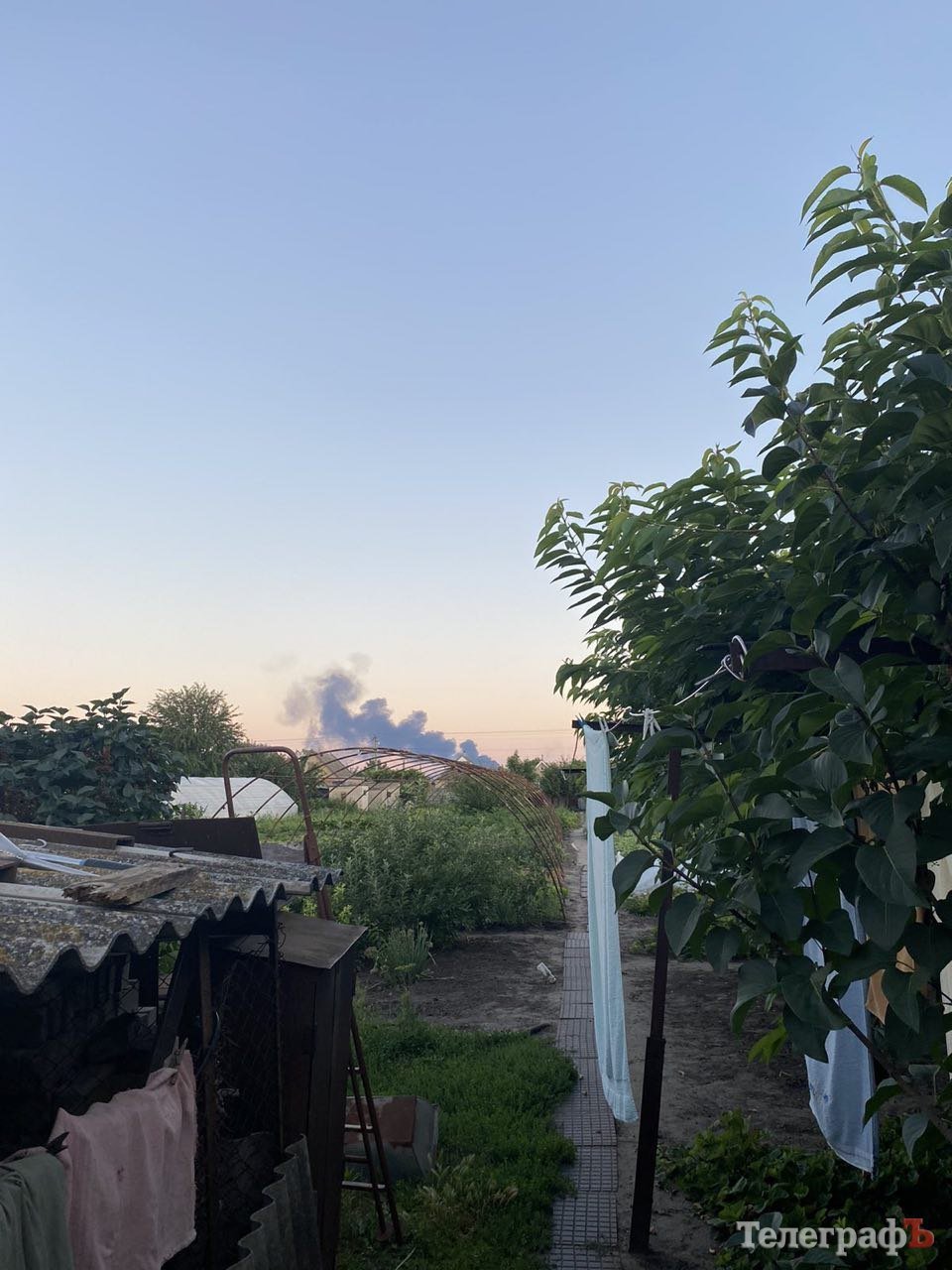 3 липня наші підірвали аеродром, Дим стояв весь день, а ми були дуже щасливі, що про нас не забули