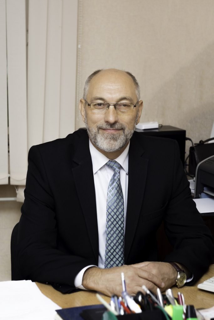 Начальник управління охорони здоров'я Горішньоплавнівської міської ради Віктор Дудник