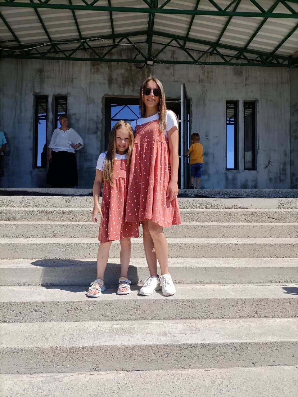 Ніколь та Даша