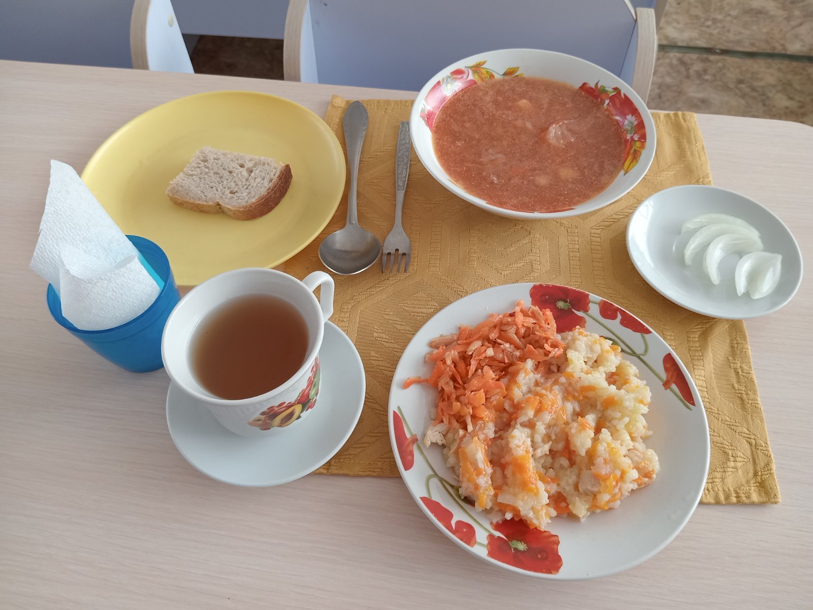 Обід у дитсадку №18