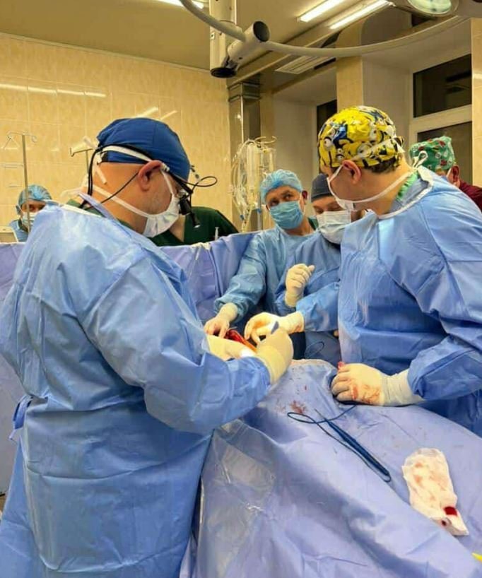 Операції з трансплантації органів складні, але українські лікарі успішно справляються