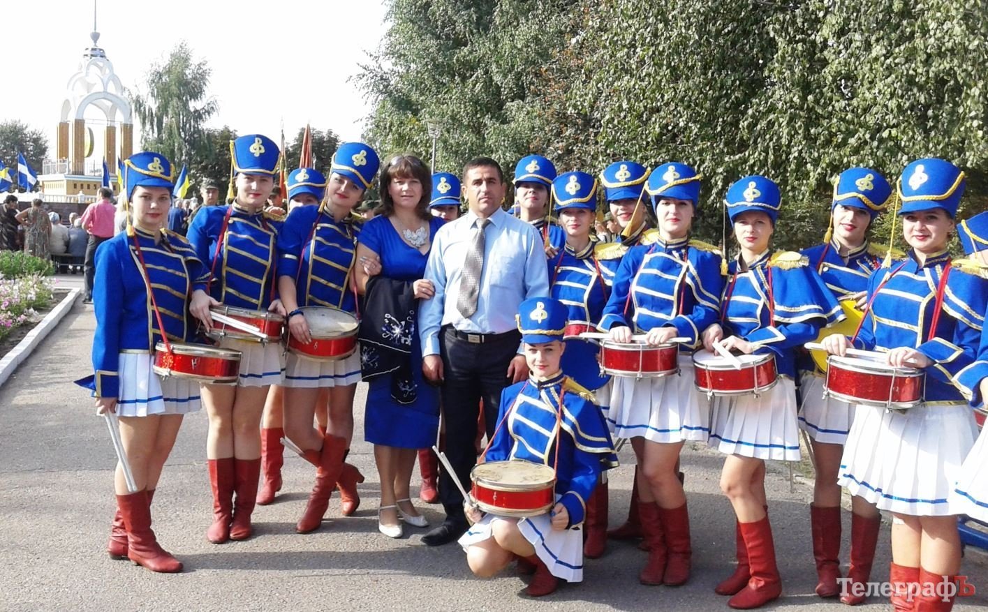 21. Єдиний в області ансамбль барабанщиць. Керівник - Т.Булат