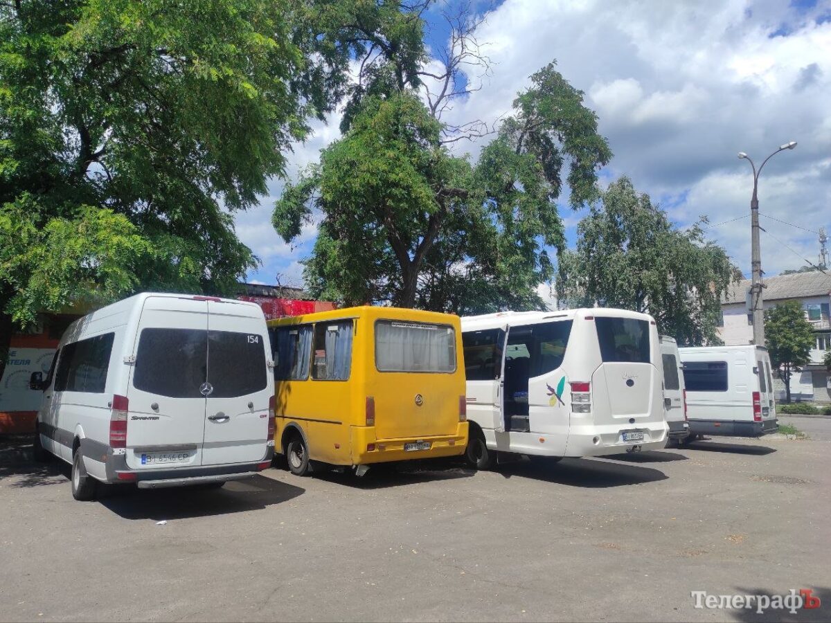 Маршрутки підводять: кременчуківці скаржаться на скасування рейсів та умови перевезень