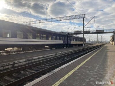 Через пошкодження мережі затримуються електрички через Гребінку
